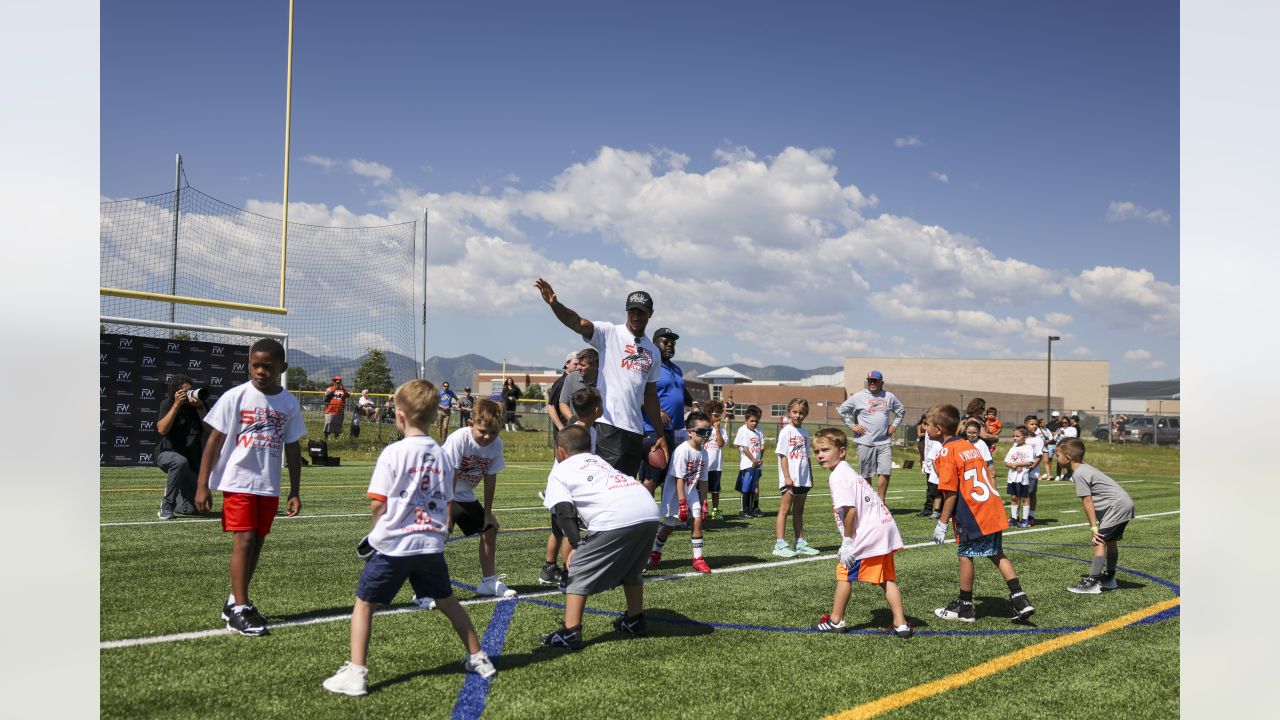 Javonte Williams, Pat Surtain II help inspire next generation at youth  football camp