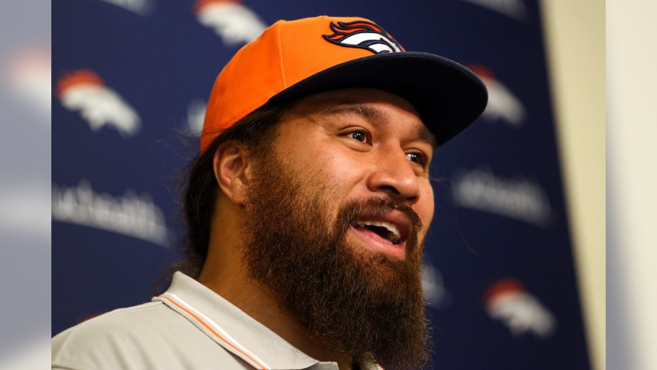 Domata Peko's man mane