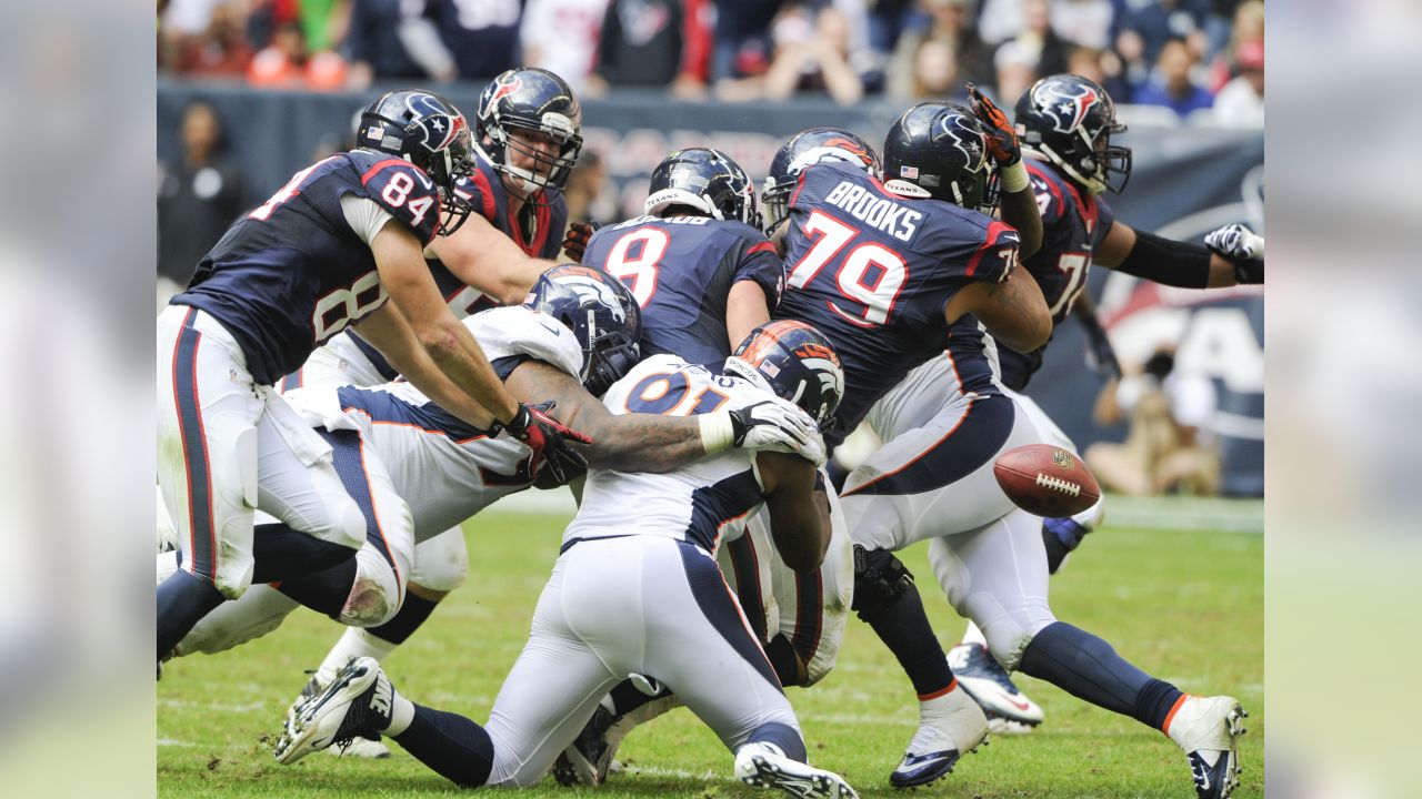 Texans fan buys Matt Schaub jersey to burn it in Reliant Stadium