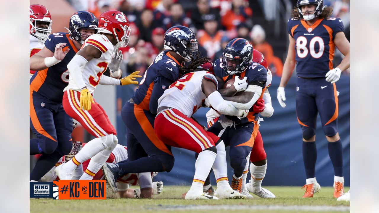 Broncos vs. Chiefs game gallery: Broncos host Kansas City rivals