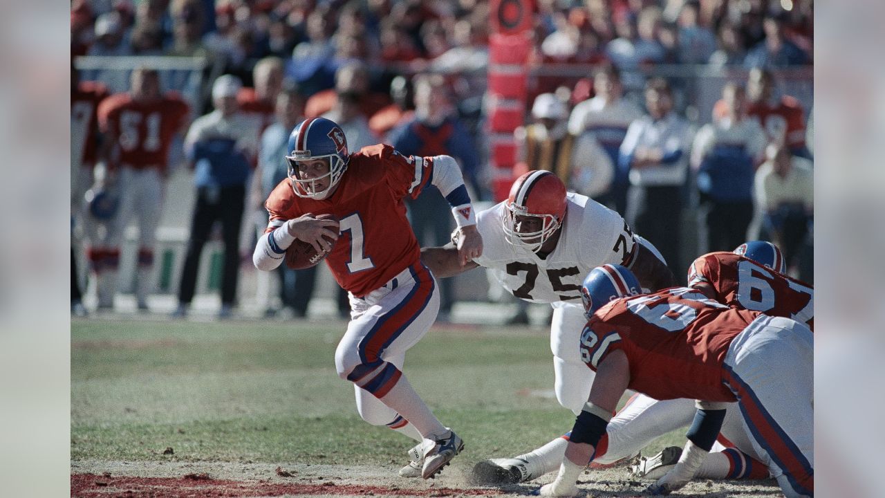 Broncos' 1977 Orange Crush defense honored at half of Colts playoff – The  Denver Post