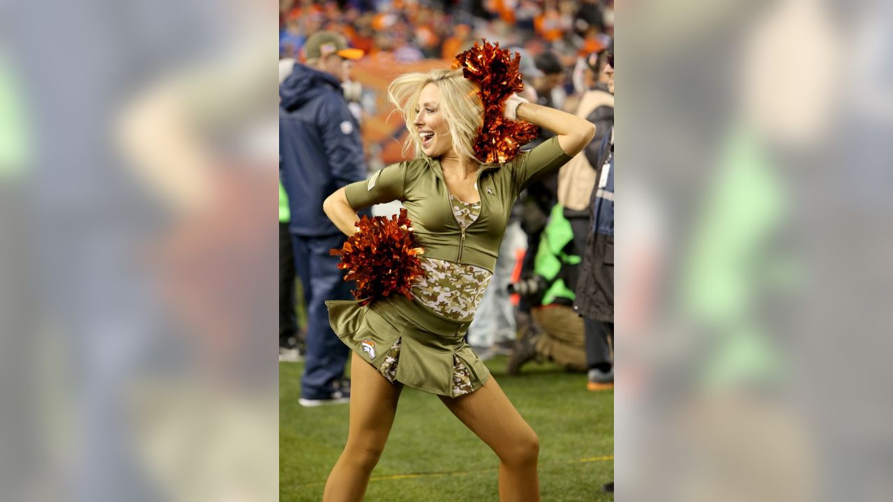 Denver Broncos Cheerleaders don Salute to Service uniforms for #NEvsDEN