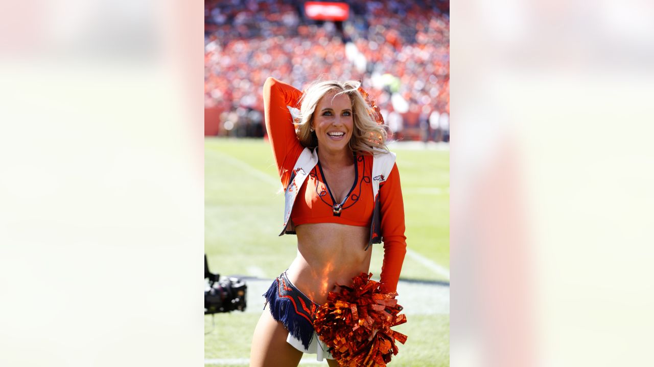 Denver Broncos Cheerleaders game gallery: Week 2 vs. Houston