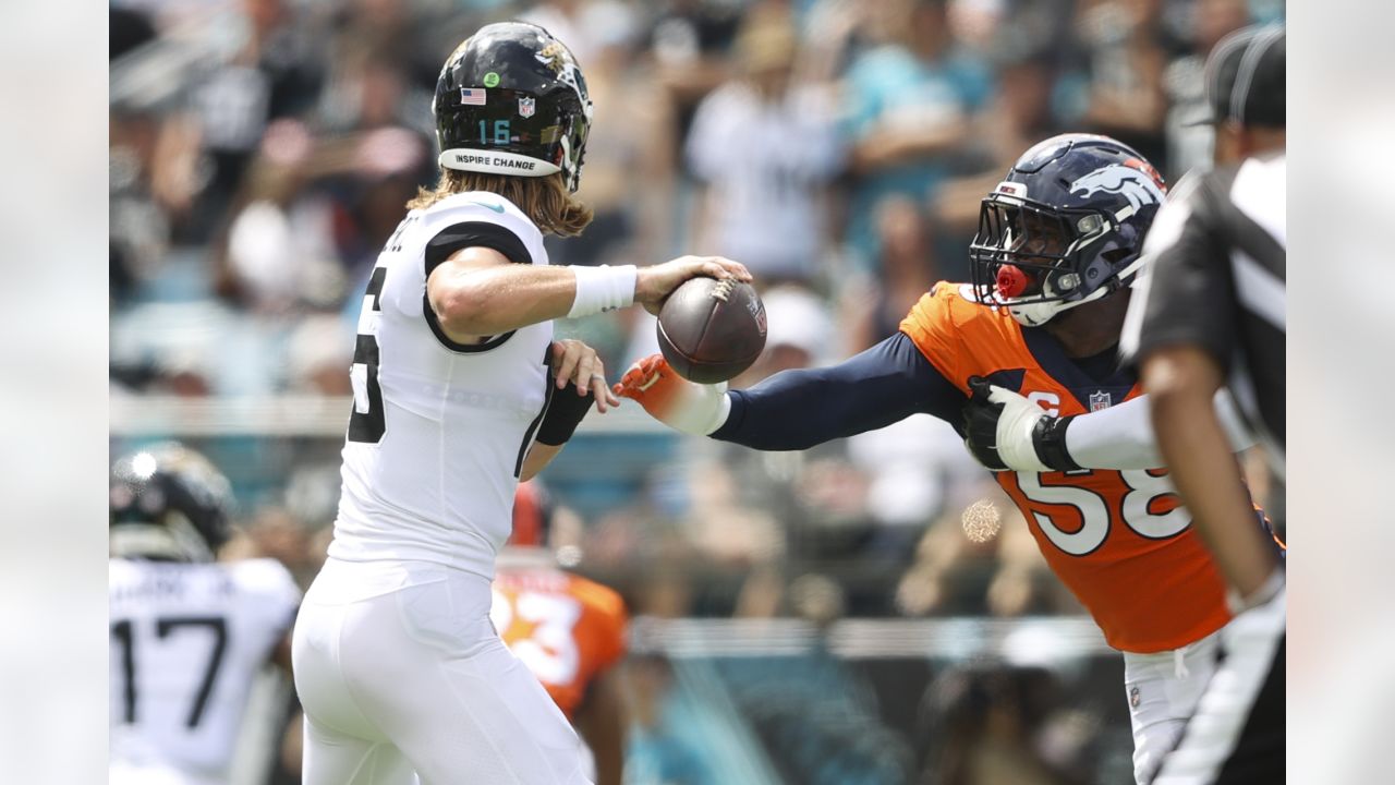 Von Miller wraps spectacular September with AFC Defensive Player of the  Month award