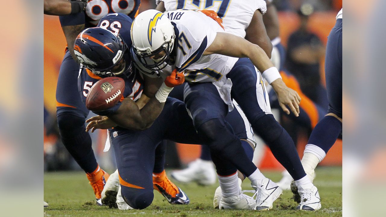 Denver Broncos outside linebacker Von Miller takes up his position during  the first half of an NFL football game against the Denver Broncos Sunday,  Sept. 22, 2019, in Green Bay, Wis. (AP