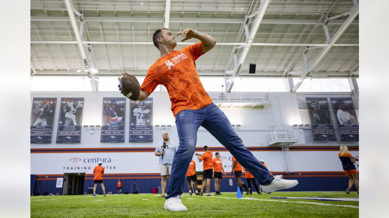 DVIDS - Images - Denver Broncos Salute to Service Game [Image 8 of 13]