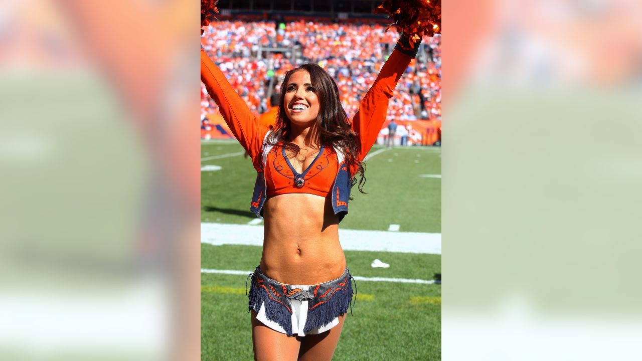 Broncos Cheerleaders On 9/13/14