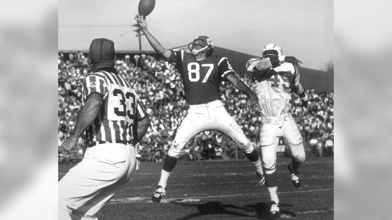 SEP 10 1967, SEP 11 1967; Denver Broncos - Action; Tensi reflects  Fotografía de noticias - Getty Images