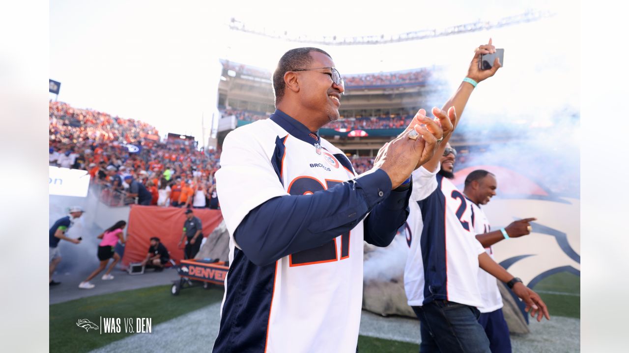 Broncos to honor 25th anniversary of Super Bowl XXXIII team, Hall of Famer  DeMarcus Ware during Alumni Weekend game vs. Commanders