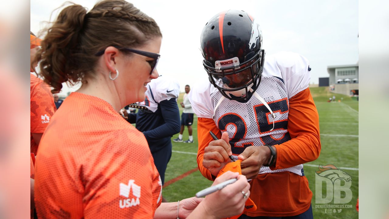 File:Broncos partner with USAA to host Salute to Service Boot Camp