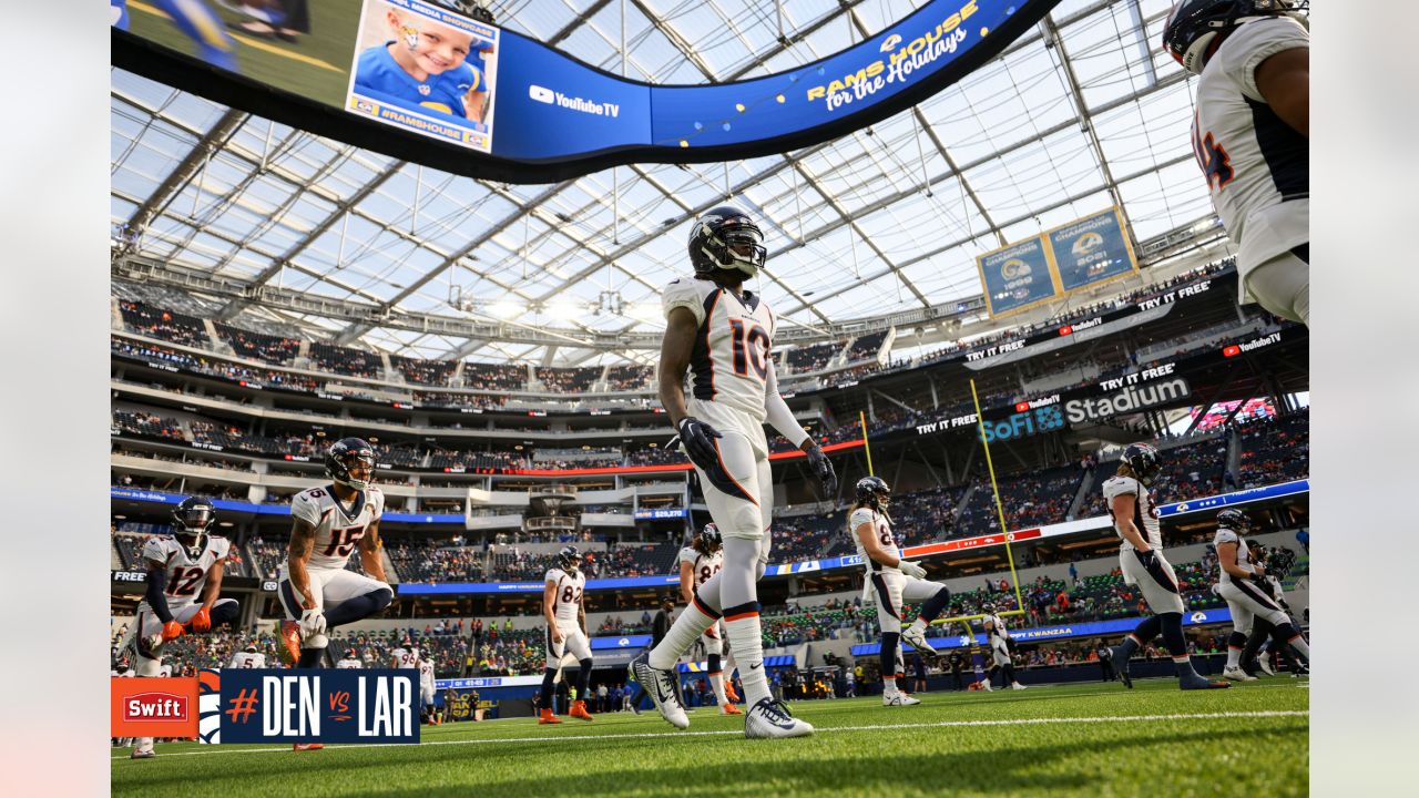 Pregame photos: Broncos arrive and prepare for Week 16 game vs. Rams