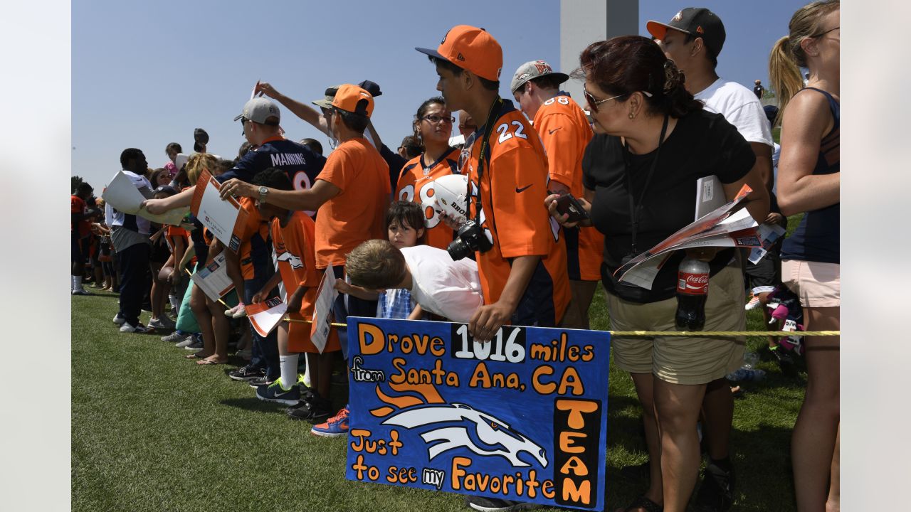 Denver Broncos: Fans are allowed at training camp, but no autographs