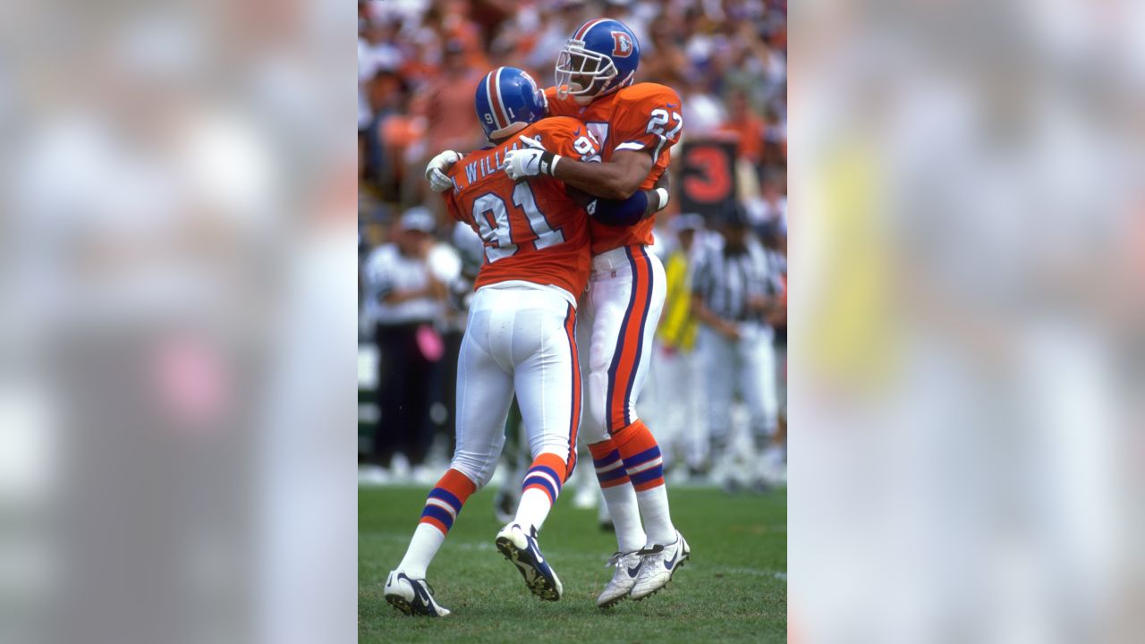 Lyle Alzado of the Denver Broncos looks on from the bench during an News  Photo - Getty Images