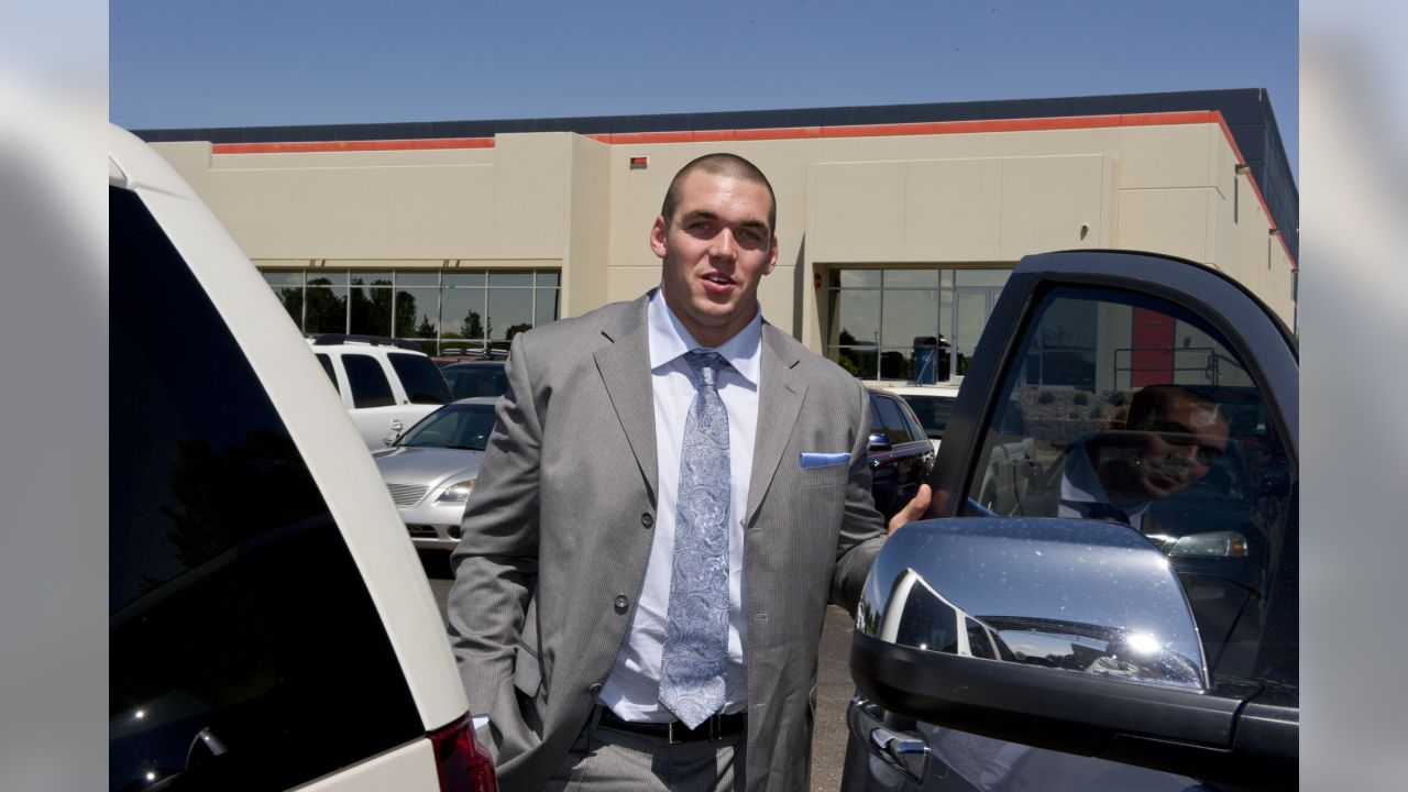 Broncos DE Derek Wolfe driven off field in ambulance