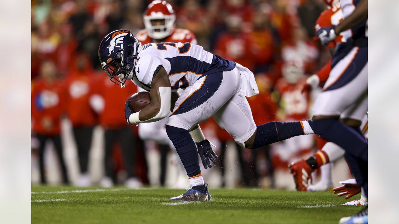 DENvsKC in-game photos: Broncos battle to the end, fall vs. Chiefs