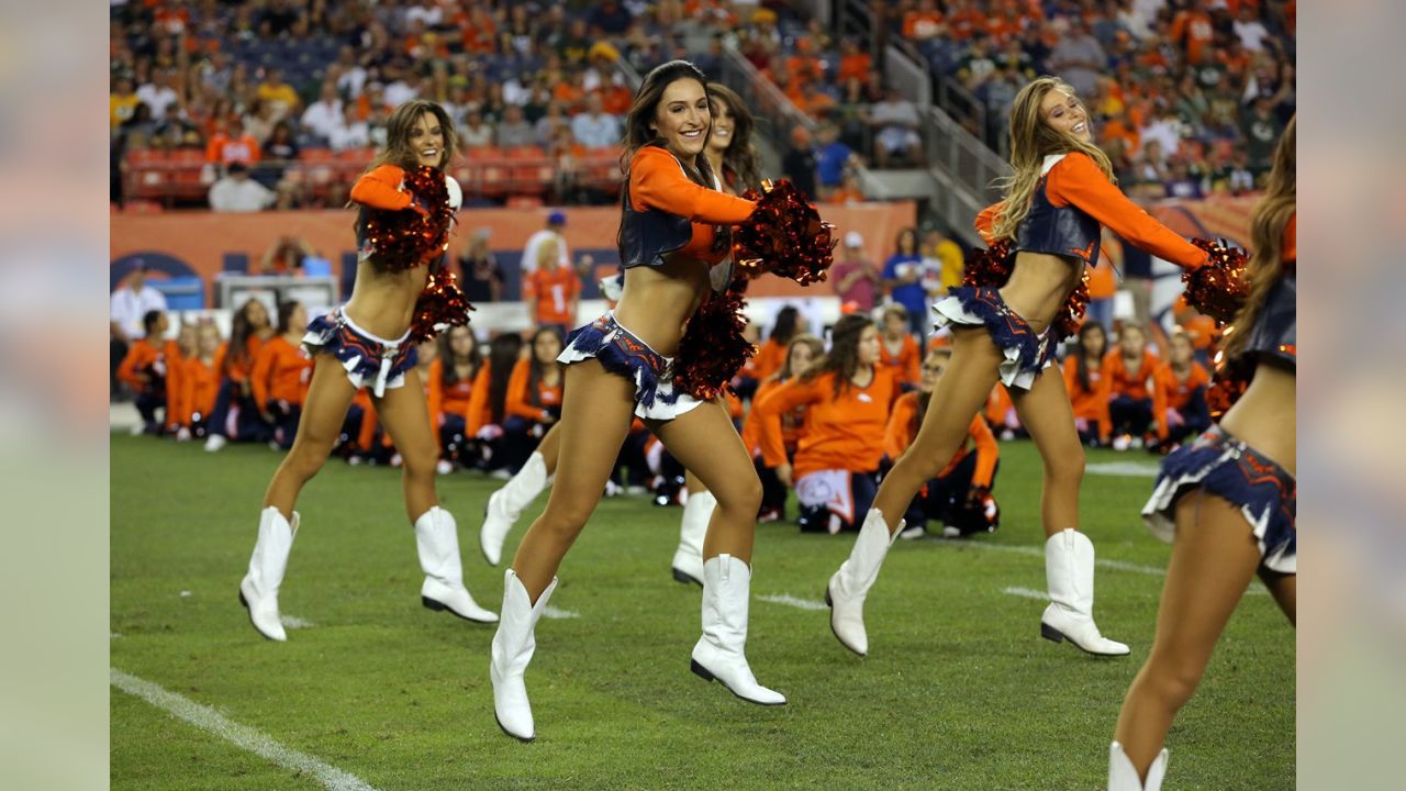 Meet Denver Broncos Cheerleaders At 2016 Joe Expo