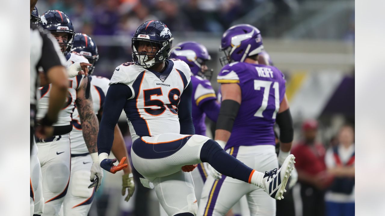 Von Miller contract: Broncos pick up Von Miller's fifth-year option - Mile  High Report