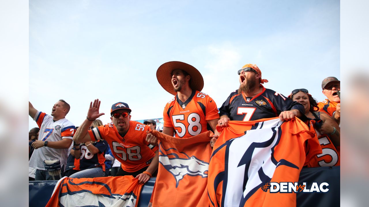 Broncos, fans in for unique experience at StubHub Center, Chargers'  temporary home – The Denver Post