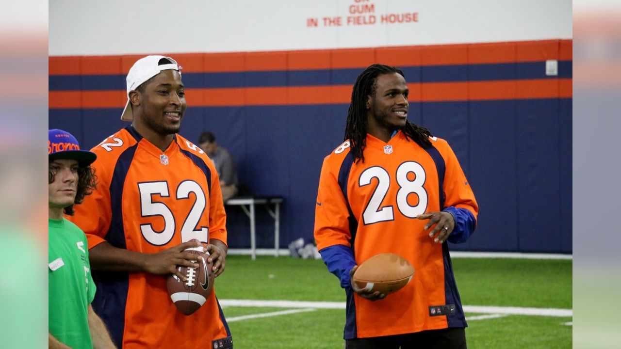 Jamaal Charles gets settled in with Broncos -- in both football and  community work