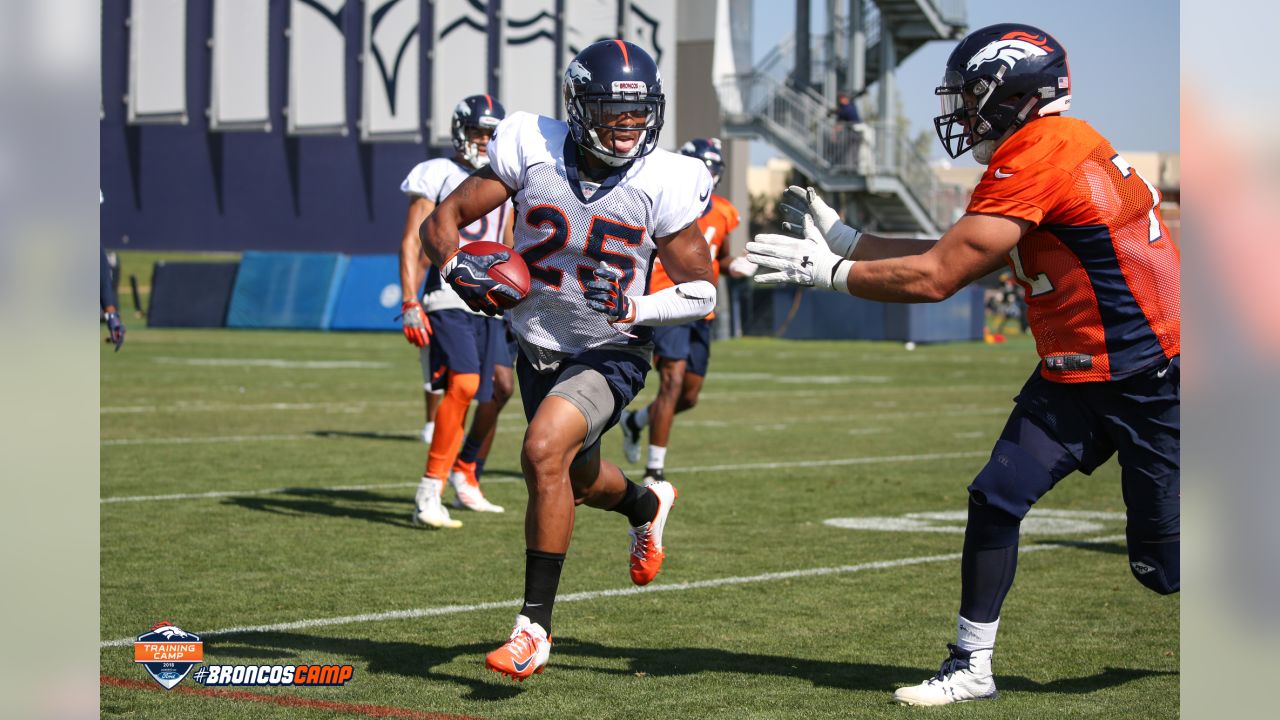 Broncos training camp rewind, Day 1: WR Trinity Benson's two touchdown  catches highlight first practice – The Denver Post