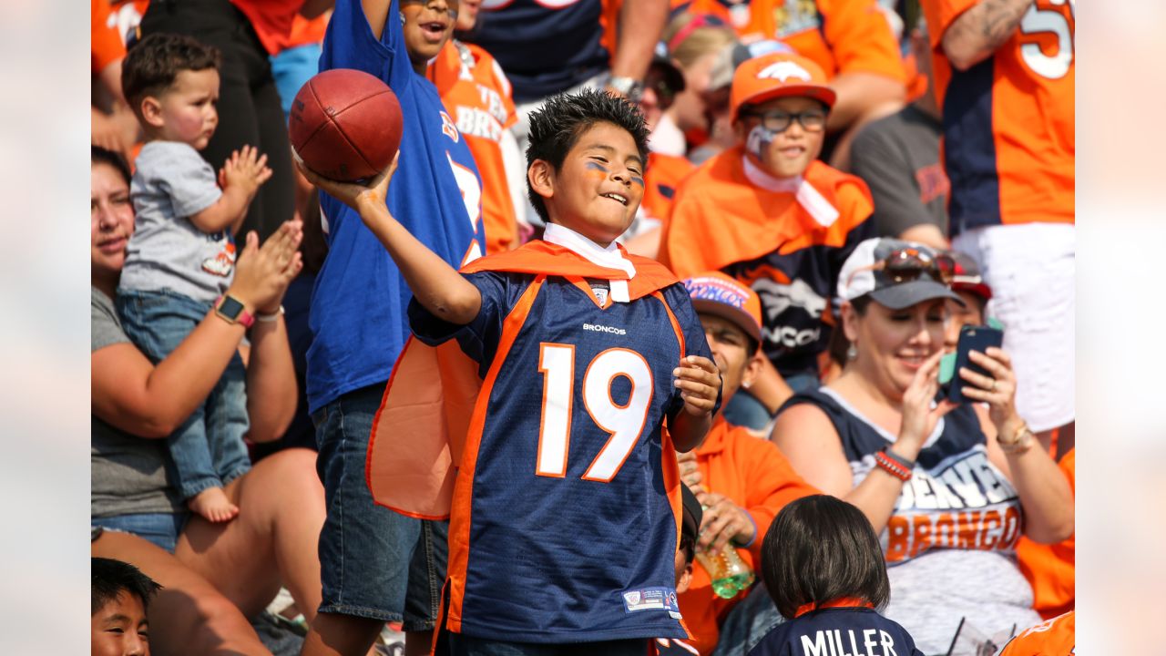 Denver Broncos: A Welcoming Embrace for Newcomers and Football Enthusiasts