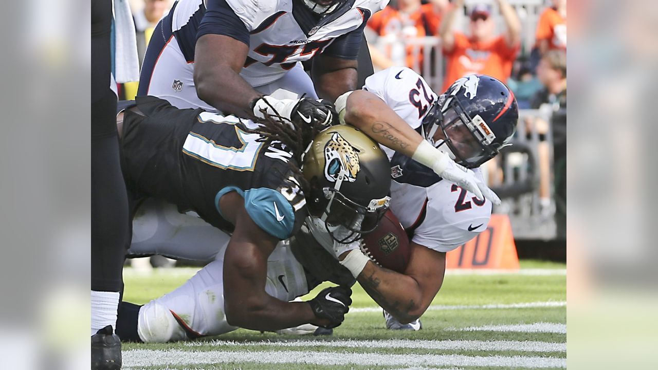 PHOTOS: Broncos beat the Jaguars, 20-10