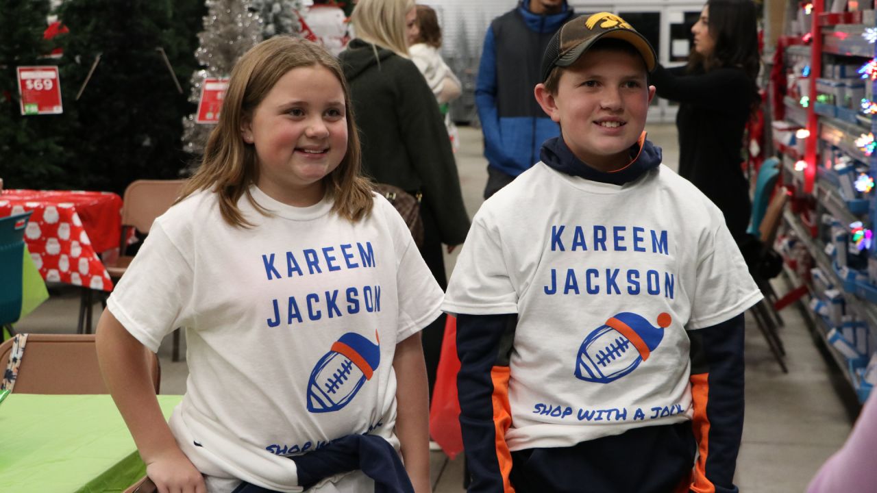 Kids go on a shopping spree with Denver Broncos players