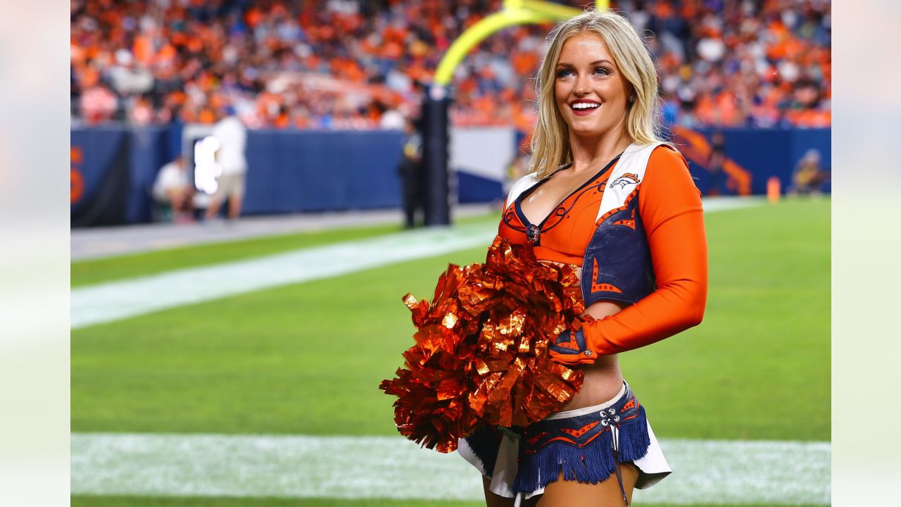 Denver Broncos Cheerleaders Photos from Preseason Week 4