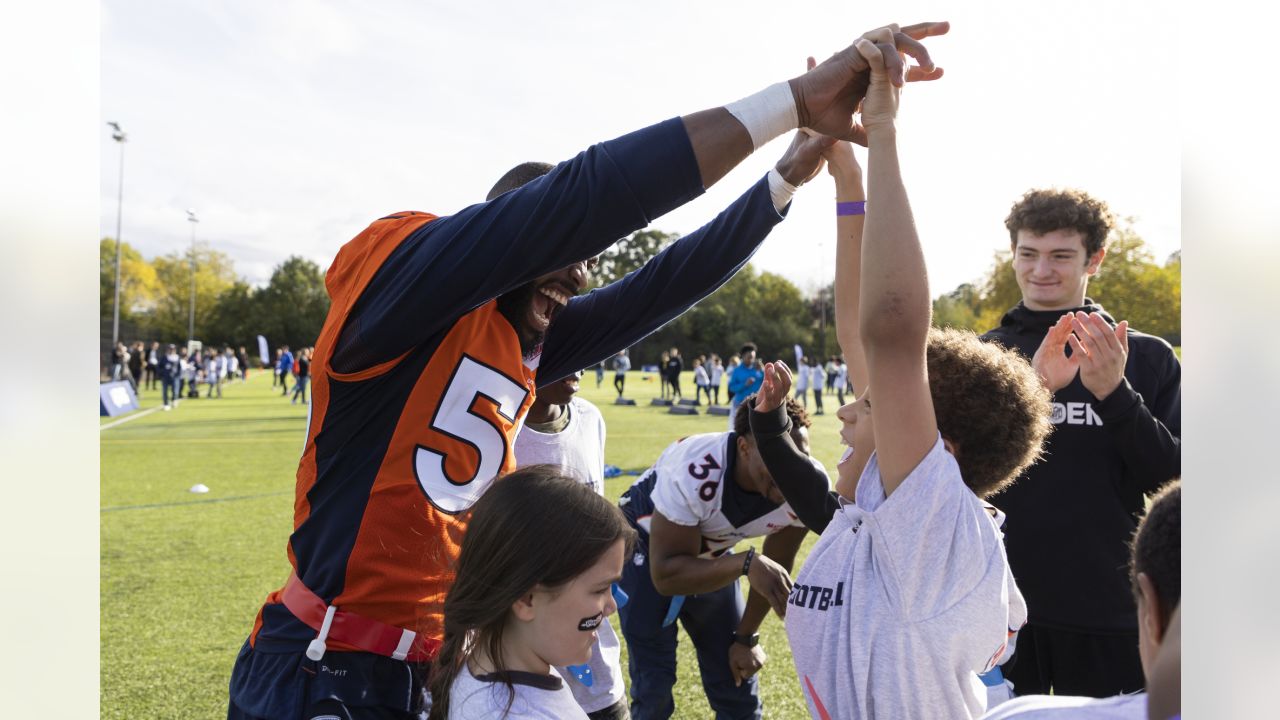 Shots of the Game: Broncos celebrate PLAY 60 and youth football