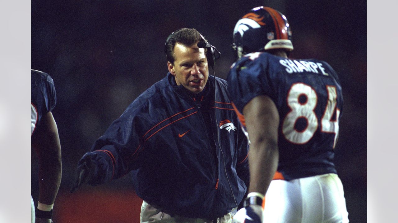 Gary Kubiak adjusting to life in retirement  but for how long?