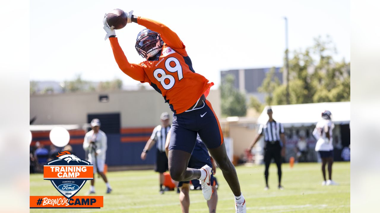 Broncos training camp rewind, Day 4: First weekend practice draws