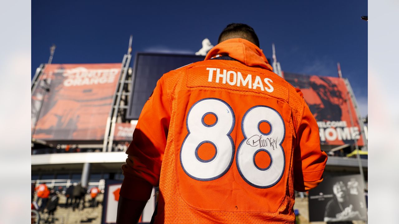 Broncos to honor Demaryius Thomas with moment of silence and No. 88 helmet  decals after his death at 33