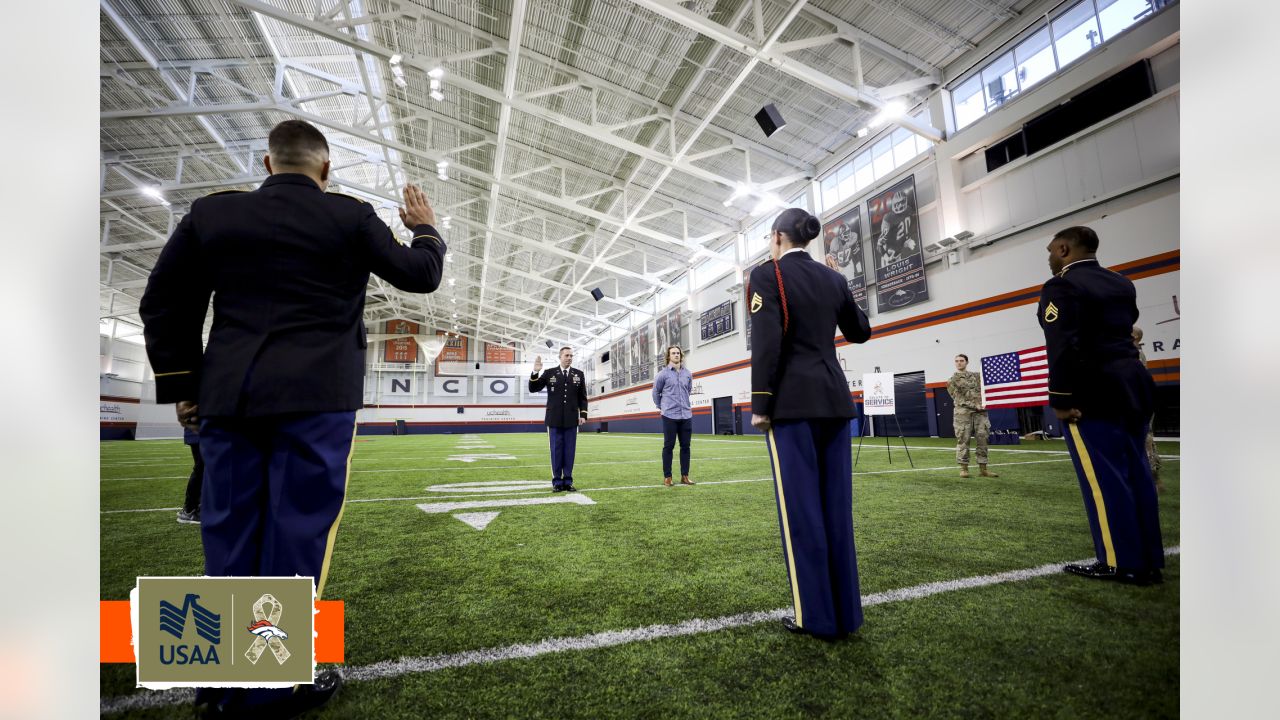 Denver Broncos fullback Andrew Beck wins 2021 USAA Salute to Service Award  at NFL Honors