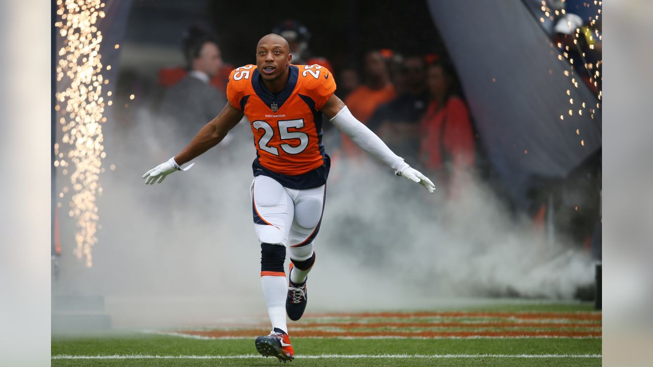 Denver broncos chris harris jr hi-res stock photography and images