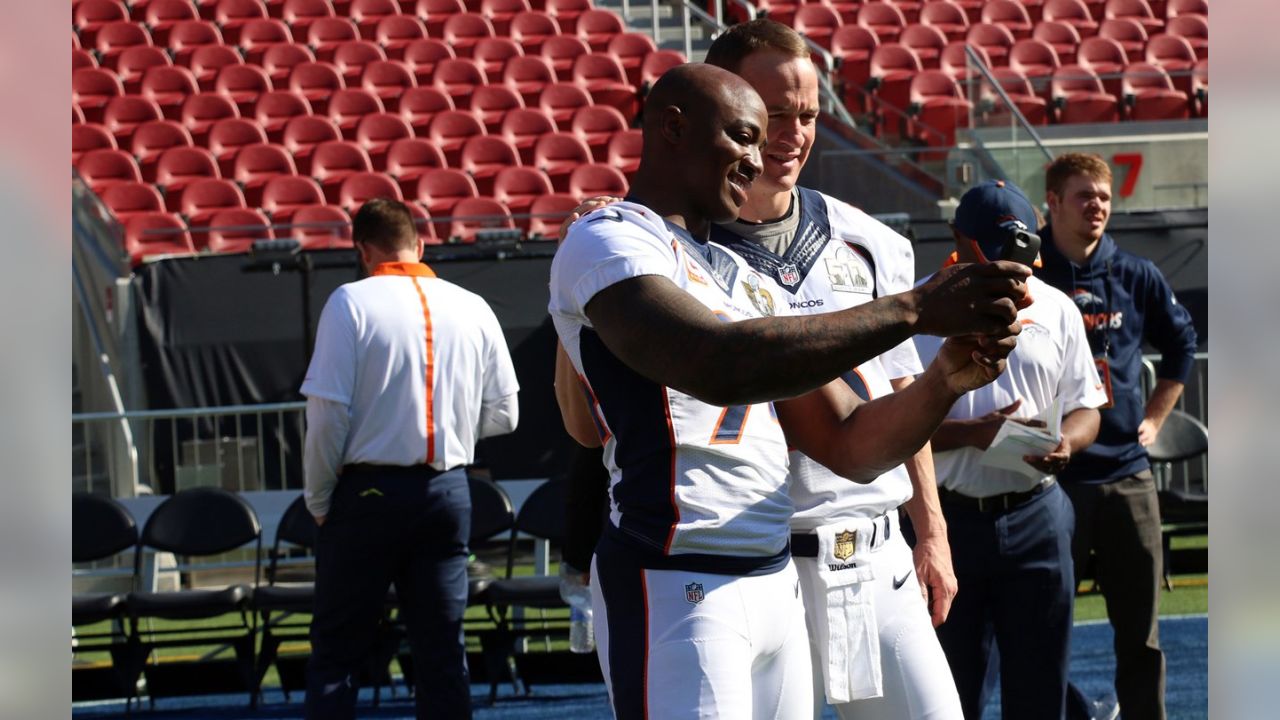 Peyton Manning meets with Demaryius Thomas' mother after Super