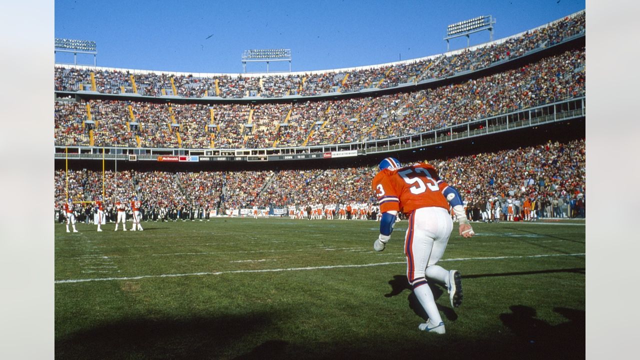 1989 Randy Gradishar ROF Photo – Denver Broncos History