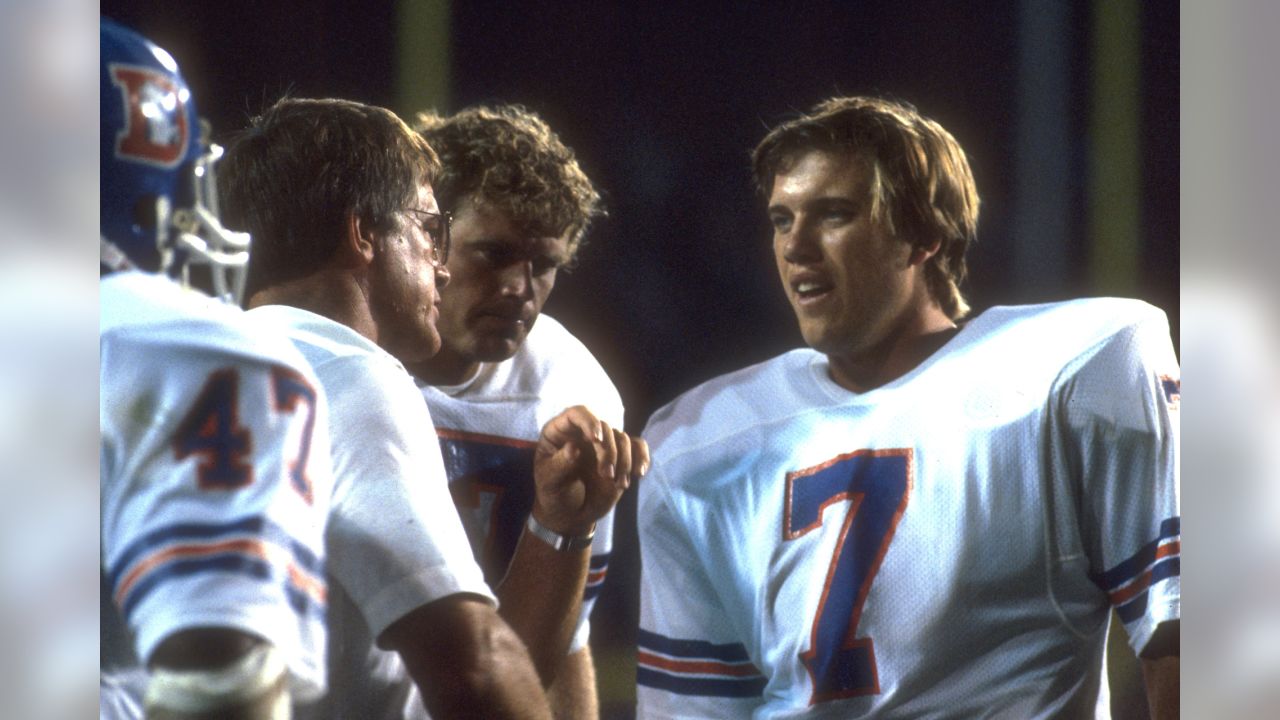 Quarterback John Elway of the Denver Broncos calls the cadence