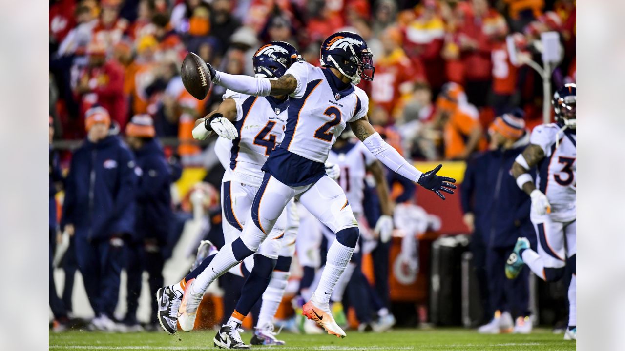 DENvsKC in-game photos: Broncos battle to the end, fall vs. Chiefs