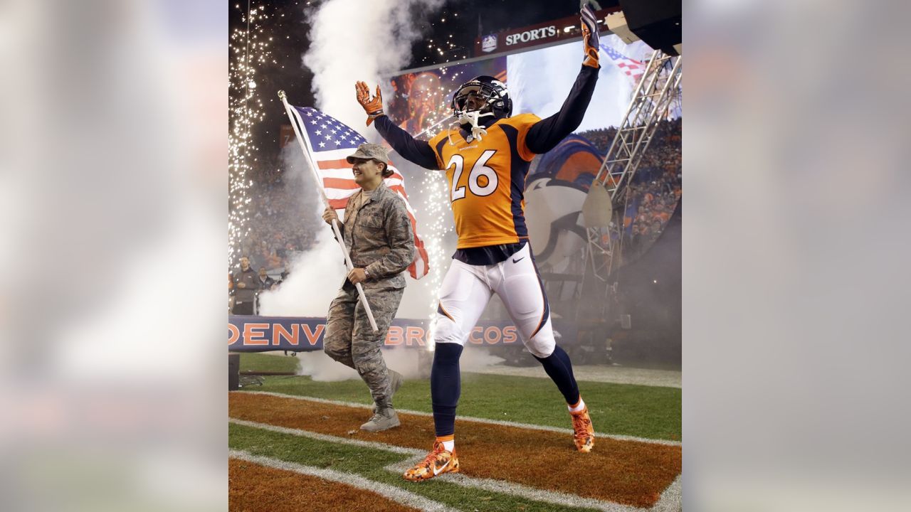 Shots of the Game: Broncos celebrate Salute to Service