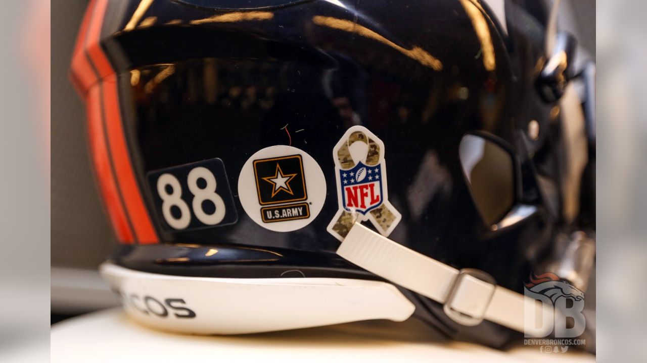 Denver Broncos on Twitter: It's our honor to represent those who risk it  all to keep us safe. #Broncos apply military branch helmet decals for  #SaluteToService month »   /  Twitter