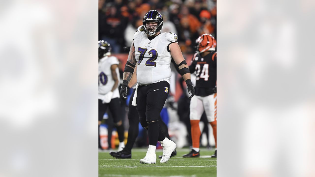 Baltimore Ravens tight end Josh Oliver (84) runs for the play during an NFL  wild-card football game against the Cincinnati Bengals on Sunday, Jan. 15,  2023, in Cincinnati. (AP Photo/Emilee Chinn Stock