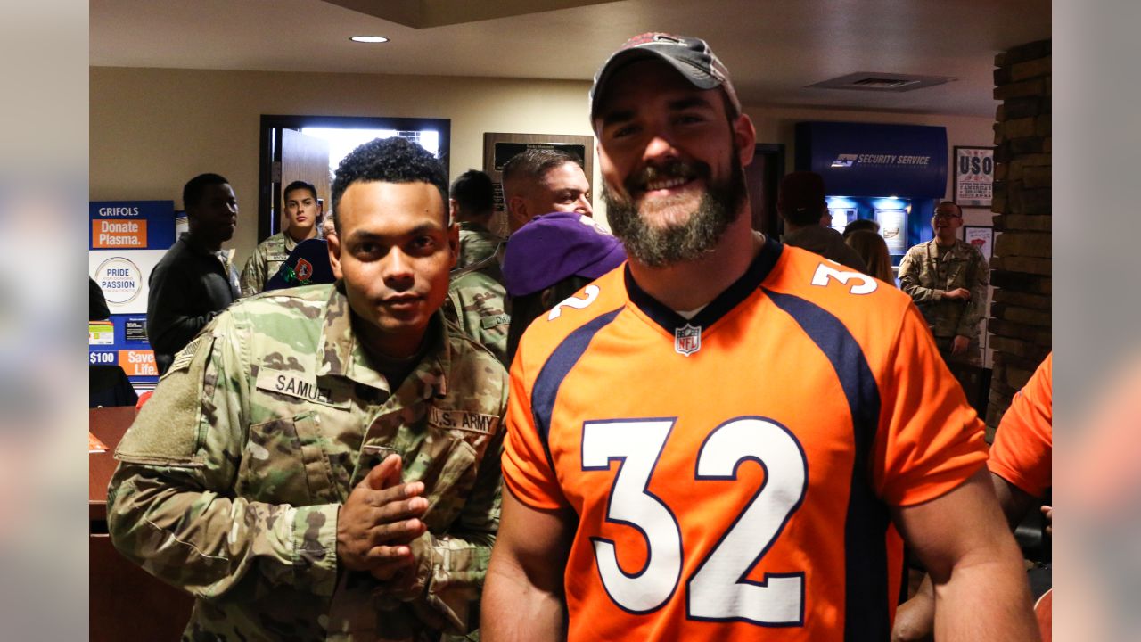 Broncos lineman Purcell visits Fort Carson soldiers: 'It's just a true  honor, really'