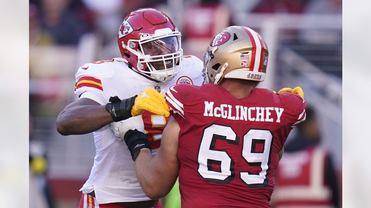 San Francisco 49ers offensive tackle Mike McGlinchey (69) works