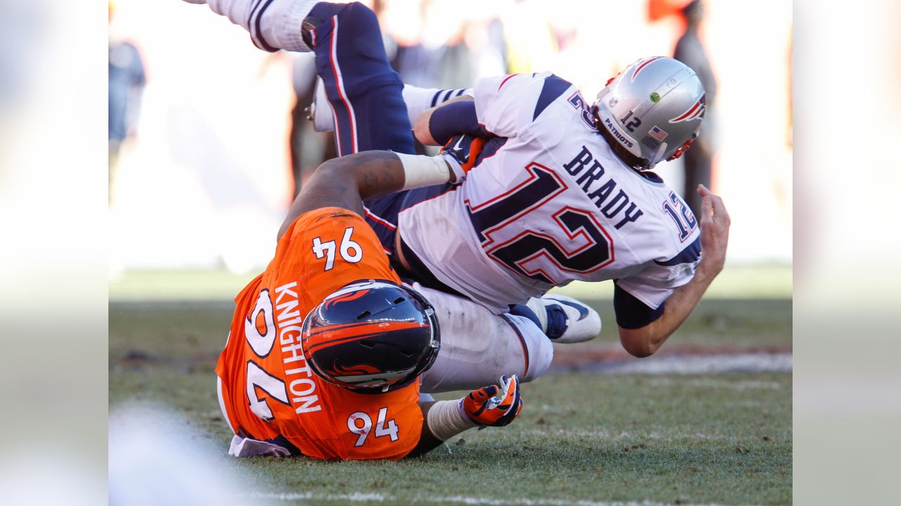 Gunner Olszewski Helps Teammate Celebrate After Beating Tom Brady, Bucs