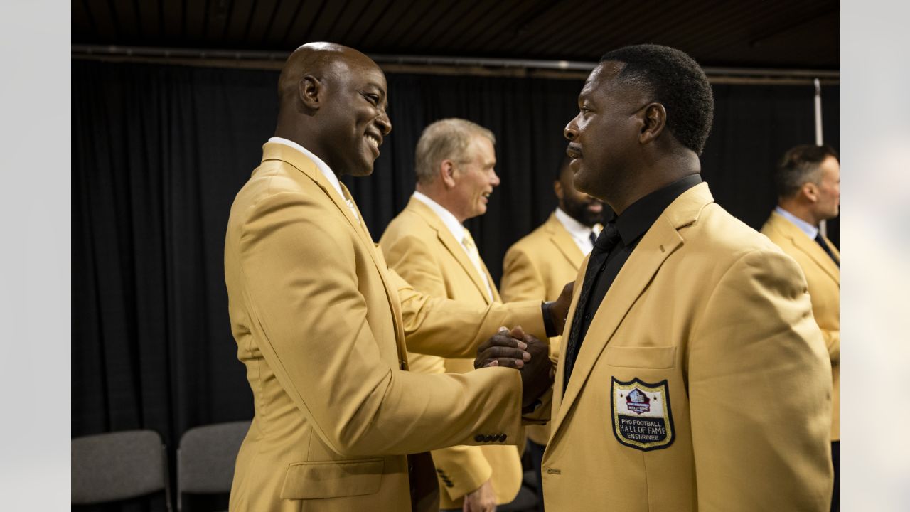 Photos: DeMarcus Ware receives his gold jacket as a member of the