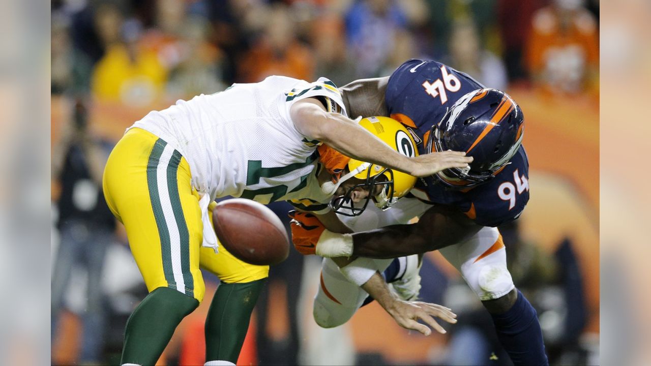 DeMarcus Ware fakes out Joe Staley for 1 of 3 sacks 