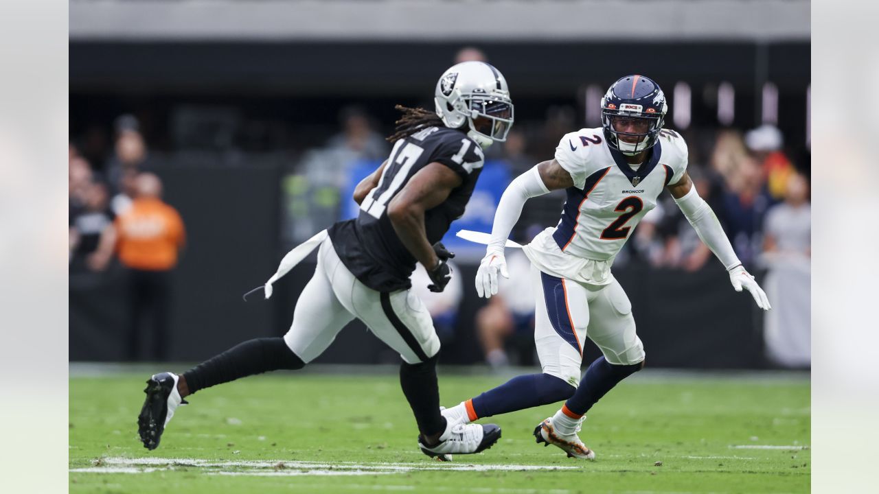 Denver, USA. October 23, 2022: Denver Broncos cornerback Pat Surtain II (2)  drops back in coverage in the first half of the football game between the  Denver Broncos and New York Jets.