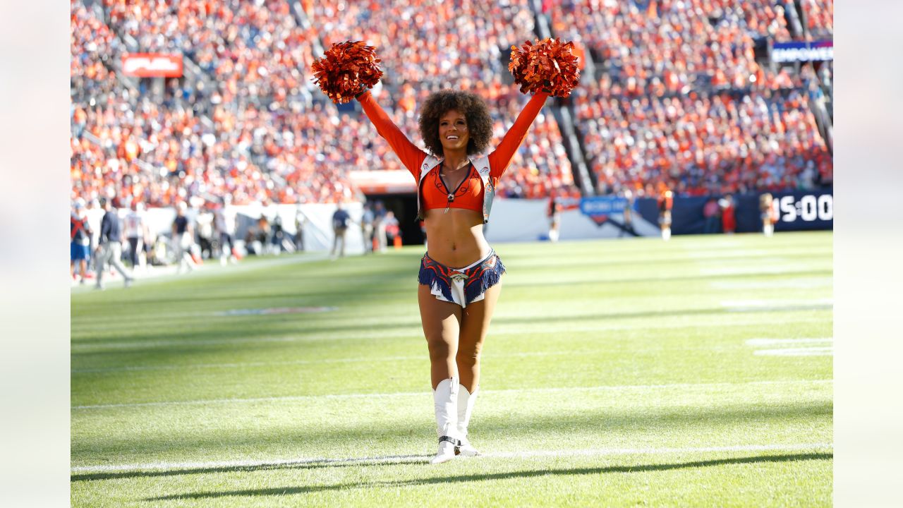 Denver Broncos Cheerleaders game gallery: Week 2 vs. Houston