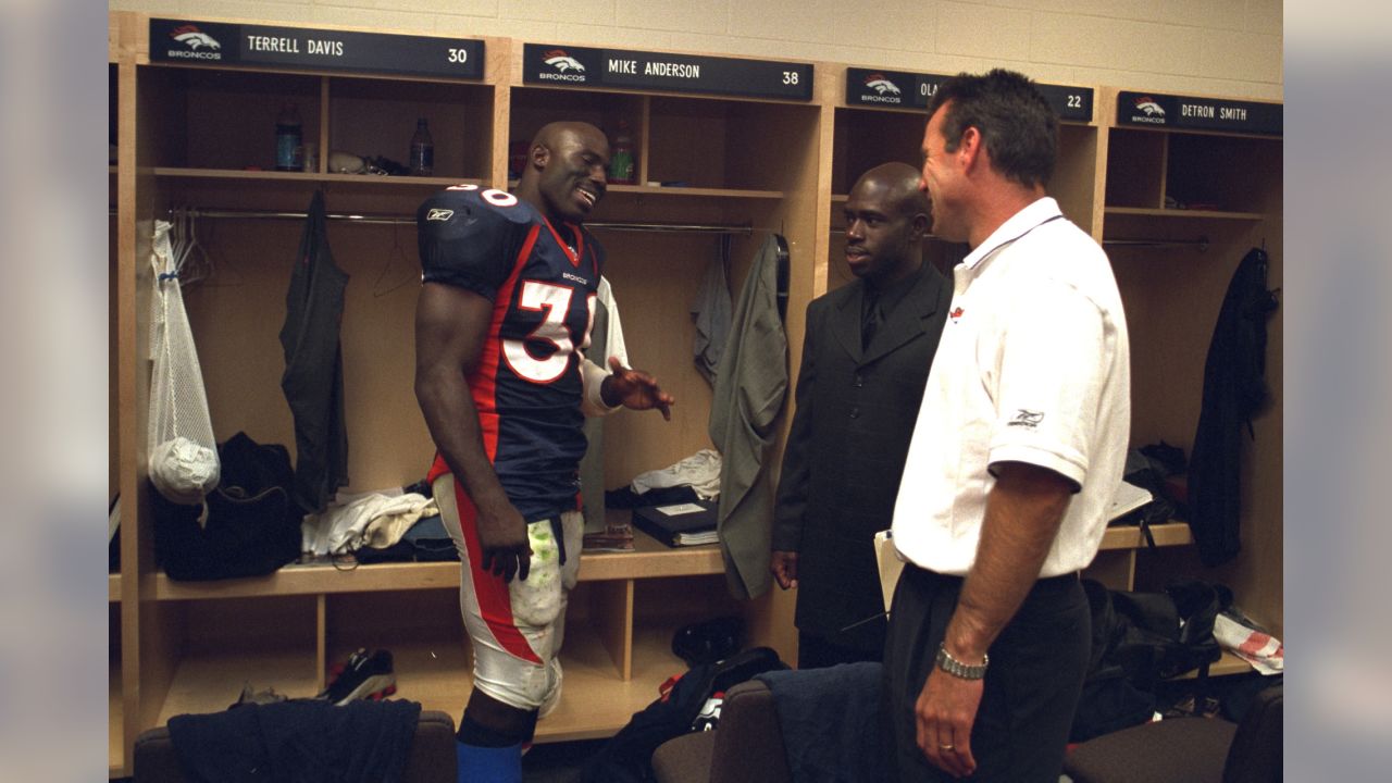 NFL FILE: Terrell Davis of the Denver Broncos. (Icon Sportswire via AP  Images Stock Photo - Alamy