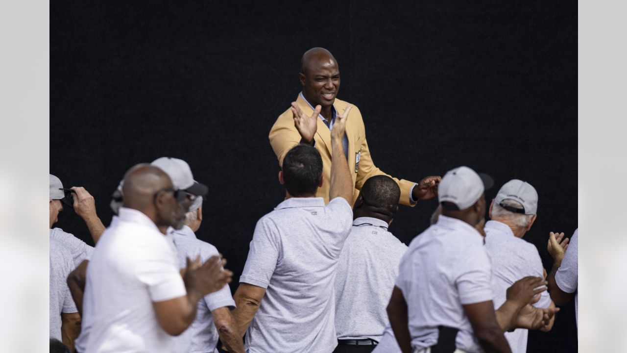 DeMarcus Ware talks upcoming Hall of Fame enshrinement, Broncos turnaround